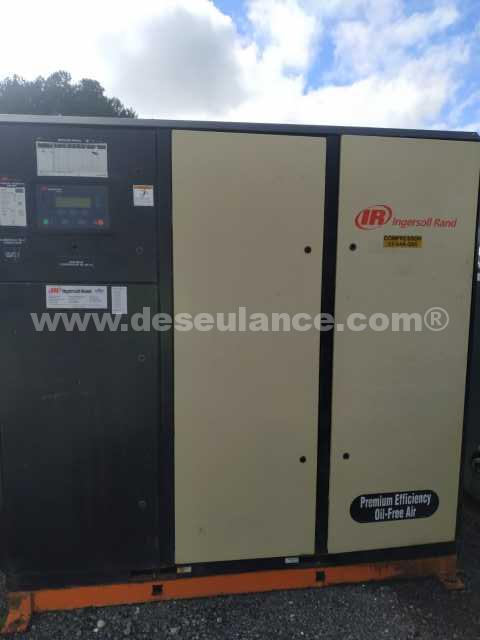 48/21028 - COMPRESSOR DE AR ESTACIONÁRIO M/INGERSOLL RAND.
