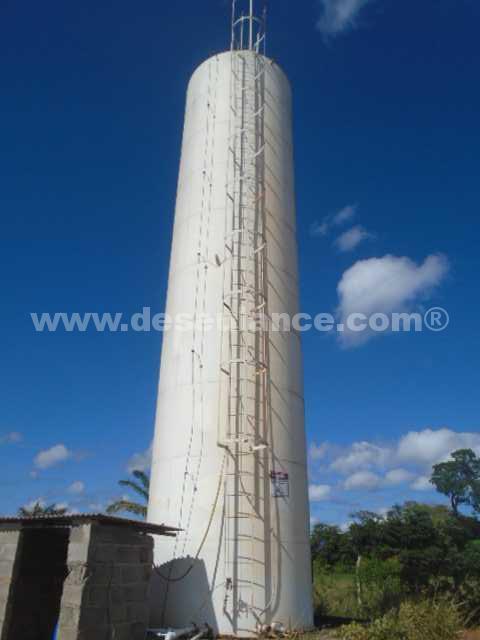 238/21035 - TANQUE CILÍNDRICO VERTICAL EM AÇO CARBONO, CAPAC. 75 M³.