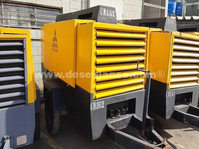 02/21081 - COMPRESSOR DE AR PORTÁTIL M/ATLAS COPCO MOD. XAS-420, DIESEL