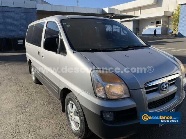 17/21130 - VAN HYUNDAI H1 STAREX HSV 2.5, ANO 04/04, DIESEL, PRATA,