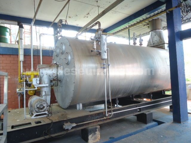 01/22066 - CALDEIRA FLAMOTUBULAR M/ATA COMBUSTÃO MOD. ATA-22, ANO 75,