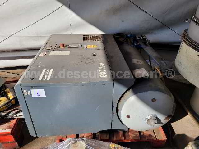 01/22094 - COMPRESSOR DE AR ELÉTRICO M/ATLAS COPCO MOD. GX-11 