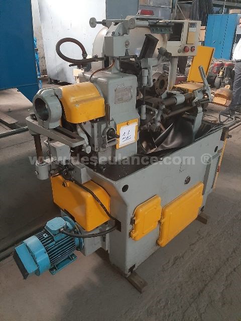 17/22101 - TORNO REVÓLVER M/CAMPOREZI MOD. RA42R/RA60.