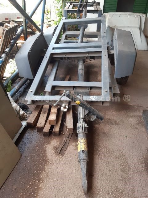 100/23011 - CARRETA P/TRANSPORTE DE EQUIPTOS, MED. 4,60 (C) X 2,10 (L),