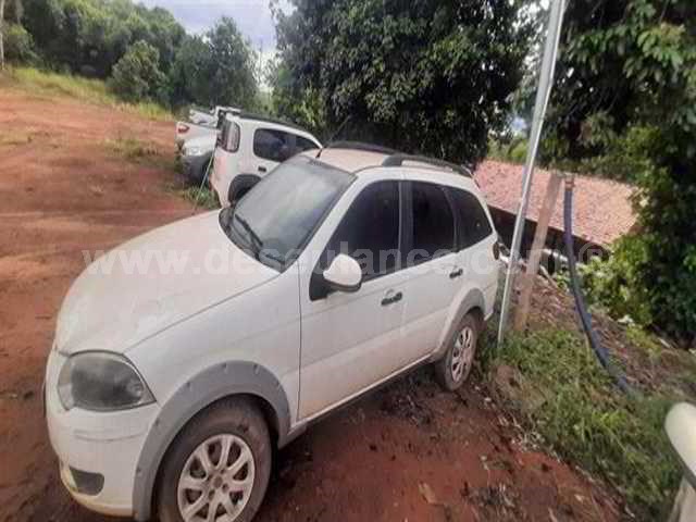 06/23061 - FIAT PALIO WEEKEND TREKKING 1.6, 117CV, FLEX, ANO 16/16,
