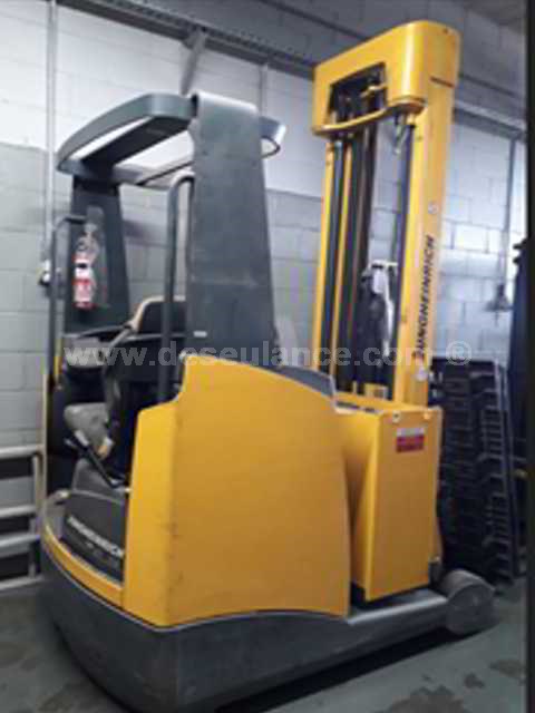98/23082 - EMPILHADEIRA M/JUNGHEINRICH, RETRÁTIL, SÉRIE 91035935, 