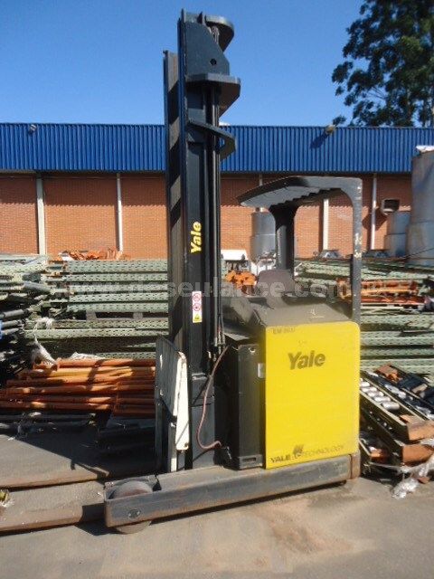 04/23108 - EMPILHADEIRA ELÉTRICA RETRÁTIL M/YALE MOD. MR-16N, ANO 07, 
