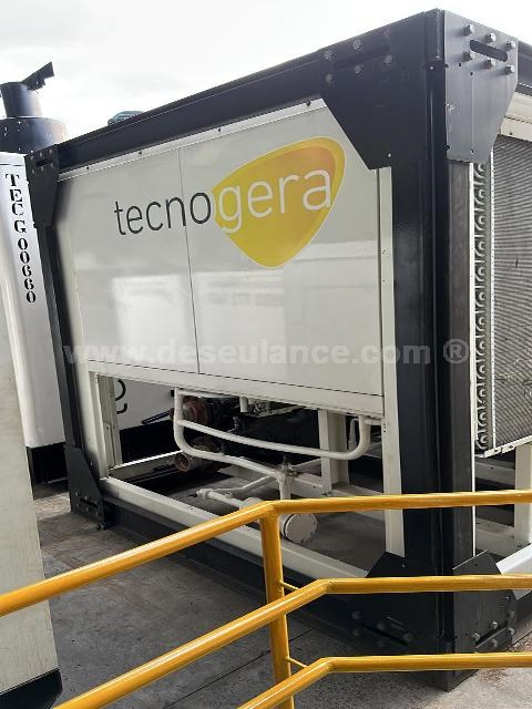 01/23121 - CHILLER 300TR M/SPRINGER CARRIER MOD. 30GX E298386S, 380 V.