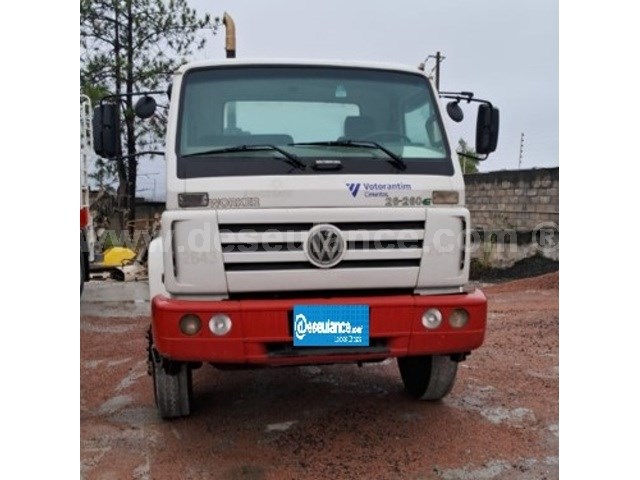 57/24055 - CAMINHÃO VW MOD. 26260E, ANO 08 (CB 2643 - ID 6841). 