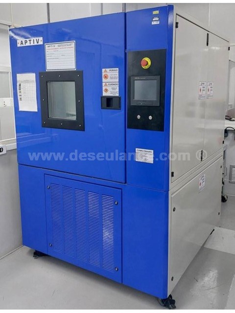31/24125 - CÂMARA CLIMÁTICA M/ENVIROTRONICS MOD. SH27CX, ANO 02, 
