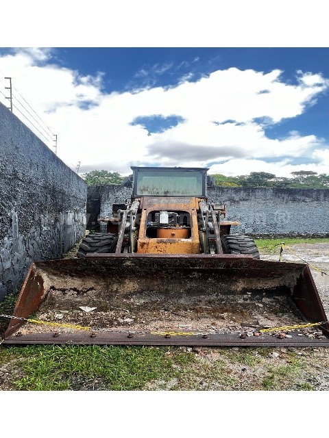 108/24139 - PÁ CARREGADEIRA M/CASE MOD. W20E. (PLAQUETA 88273).