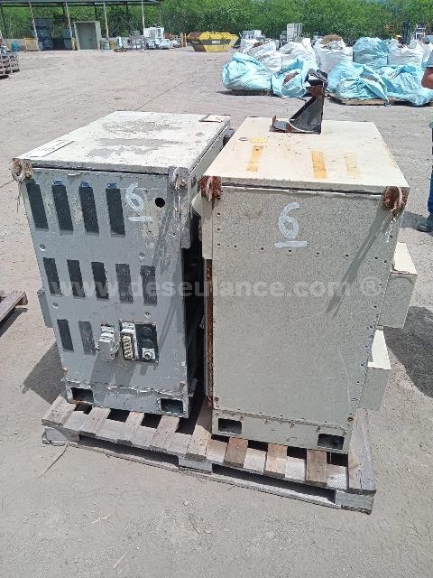06/25008 - 02 ROBÔS INDUSTRIAIS M/ABB TIPO IRB4400/45,