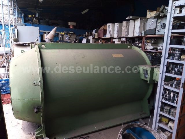 03/25021 - MOTOR BBC, 3.535 CV, 4 POLOS, 4.000 V, REVISADO.