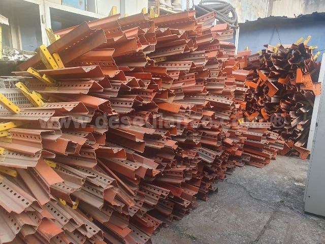 139/25021 - PORTAS BOBINAS, PESO APROX. 24 TON.