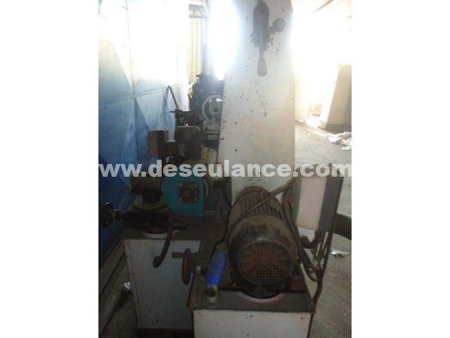07/25050 - POLITRIZ CENTER LESS M/METASIL MOD. SM-2200, 