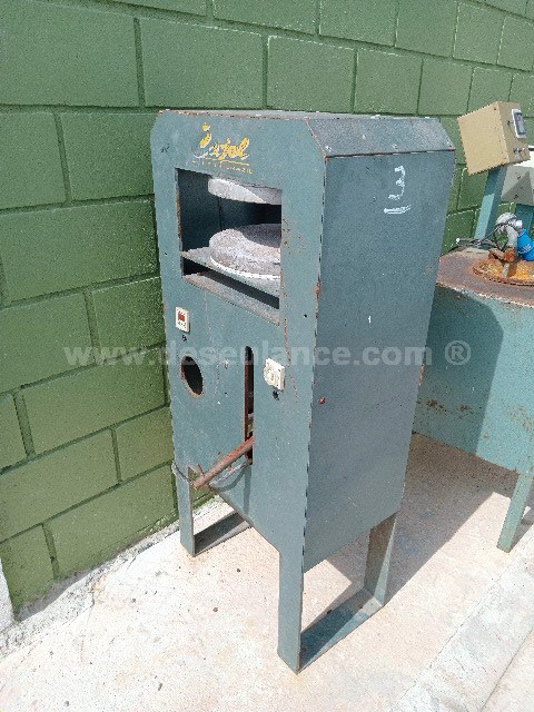 23/25056 - VUCANIZADORA M/CAJOL, FORÇA 25 TONS, PRATO 300 MM.