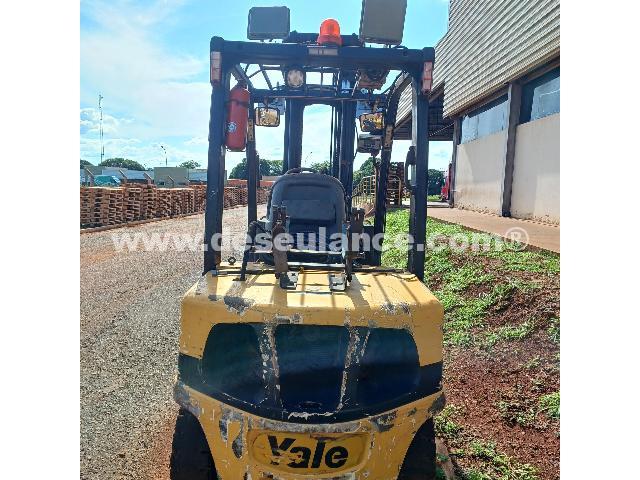 13/25105 - EMPILHADEIRA GLP M/YALE MOD. GLP060VXYVSE112, CAPAC. 2,3 TON