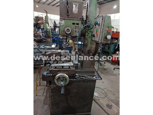 105/25121 - FRESA VERTICAL M/SANCHES BLANES MOD. FF.20, 60 HZ, 220V.