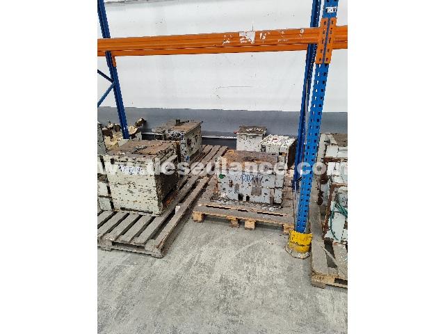 06/25124 - 11 MOLDES DE INJEÇÃO PLÁST. LINHA BRANCA. (APROX. 10.581 KG)