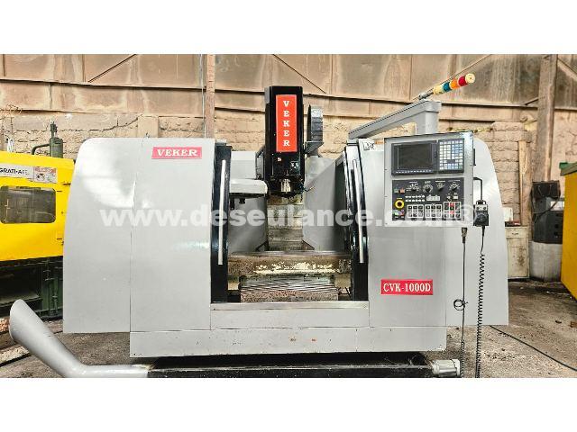 31/25158 - CENTRO DE USINAGEM M/VEKER MOD. CVK - 1000D, ANO 12,