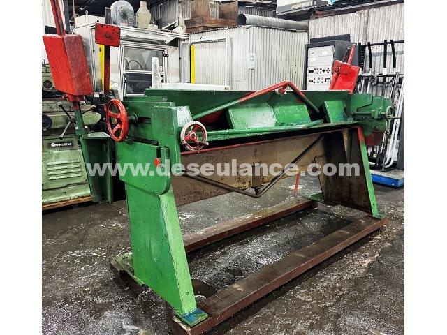 54/25167 - DOBRADEIRA DE CHAPAS MANUAL PESADA M/ALWEMA MOD. 2002,