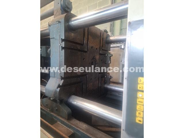 07/25168 - INJETORA M/ROMI 300 TON.