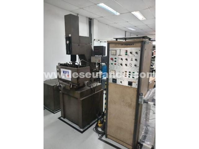 10/26006 - ELETROEROSÃO POR PENETRAÇÃO M/ENGESPACK MOD. EDM. PP-350, 