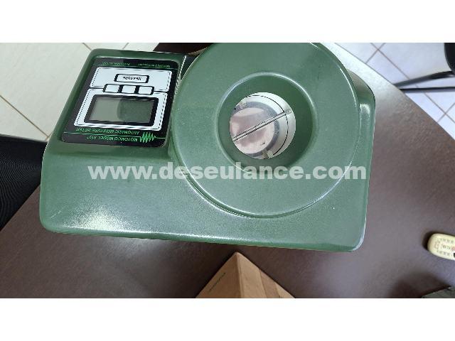 47/26015 - MEDIDOR DE UMIDADE AUTOM. M/MOTOMCO, S/USO. (ADM00004037)