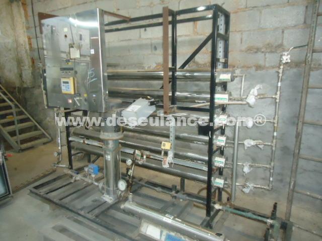 15/26027 - UNIDADE OSMOSE M/STERILIGHT REVERSA INOX, CAPAC. 3.000 L/H