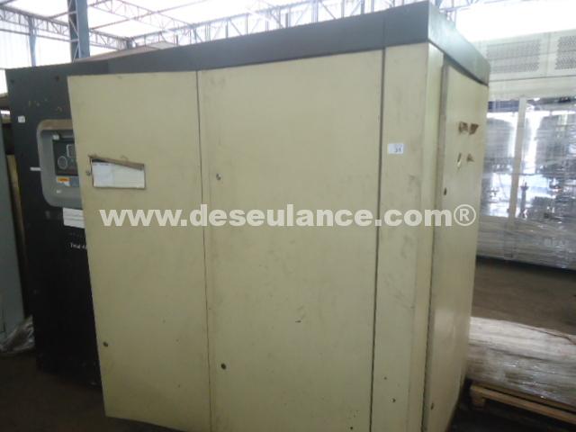 31/26036 - COMPRESSOR DE AR TIPO PARAFUSO MOD. R75N-A, CAPAC. 479 CFM, 