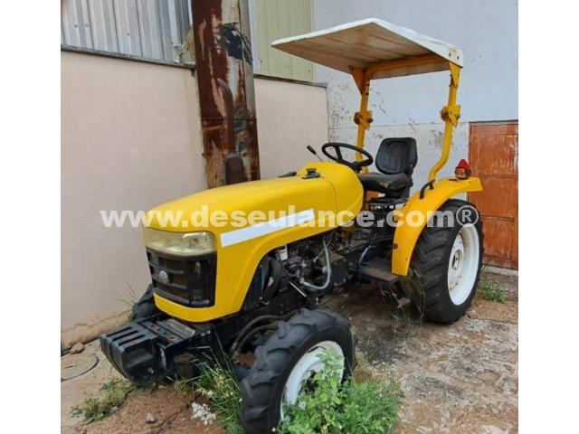 01/26045 - TRATOR MOD. TRACTOR-254, ANO 11, FABR. CHINA.