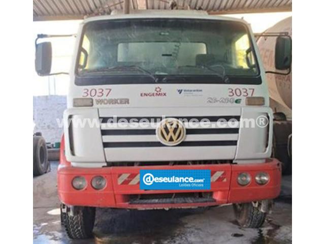 25/26053 - CAMINHÃO VOLKSWAGEN MOD. VW 26260E, ANO 12. (ID 8393). 