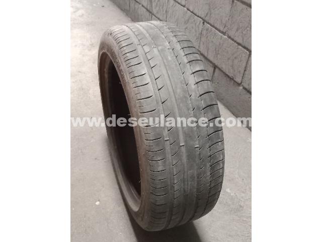 76/26071 - 04 PNEUS: 03 M/MICHELIN E 01 M/XBRI SPORT OUTSIDE.