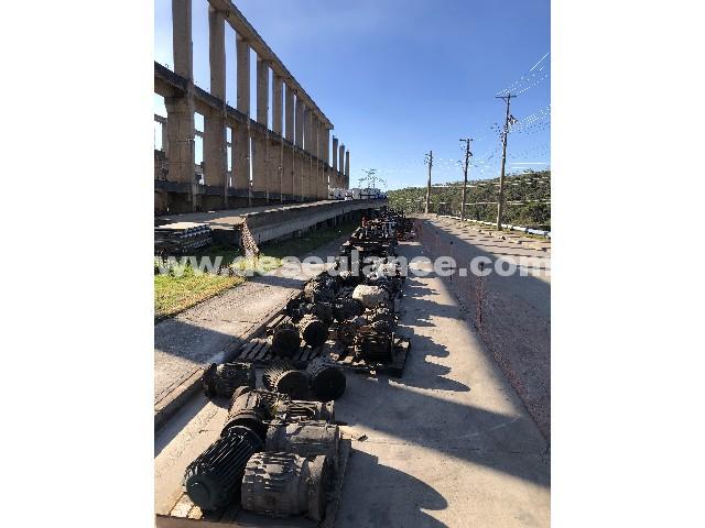343/26096 - 50 MOTORES, TRIFÁSICOS, 7,5CV, 1760RPM (RV 138), 