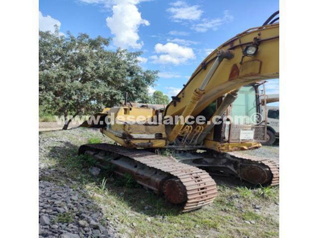 41/26124 - ESCAVADEIRA CATERPILLAR MOD. CAT 320B. (ID 8591/8616).